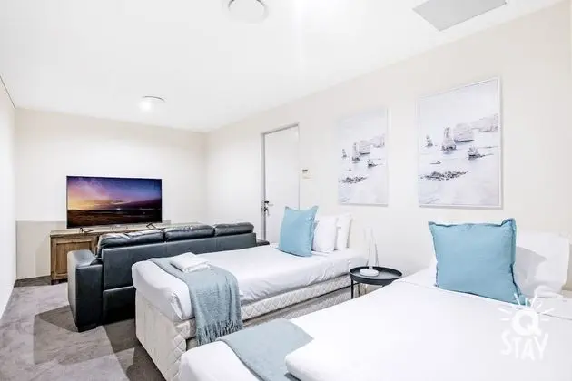 5 Bedroom Sub Penthouse SPA