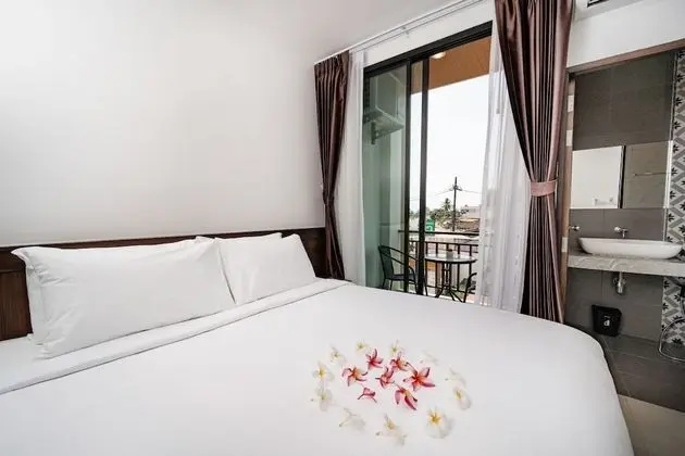 Deluxe Room with Mountain View
