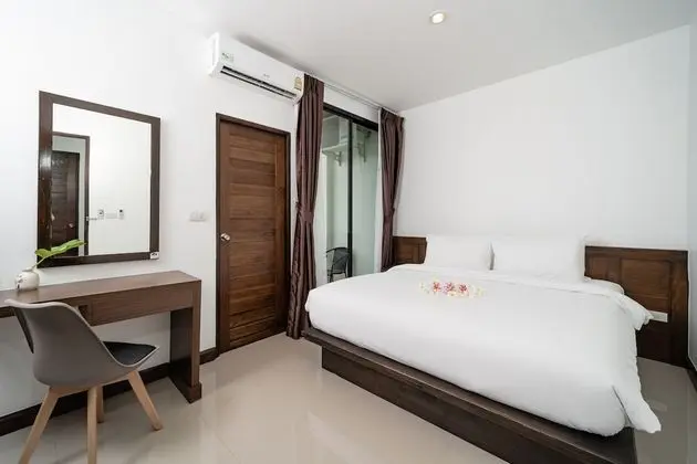 Deluxe Room with Mountain View