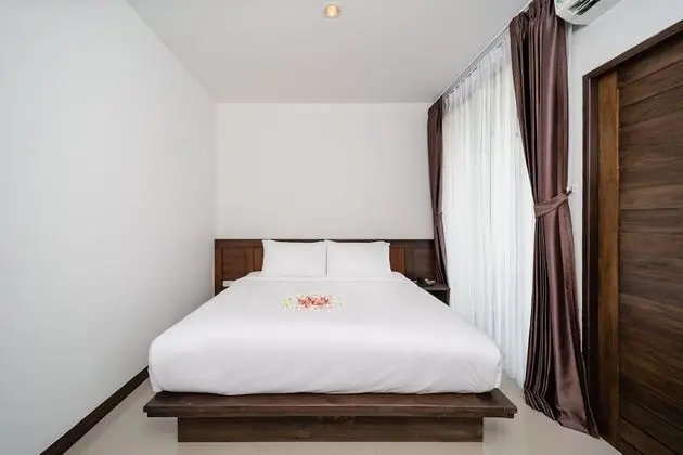 Deluxe Room with Mountain View