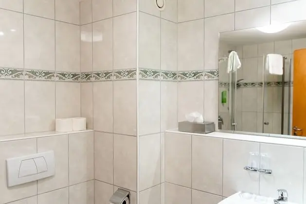 Deluxe Tek Büyük veya İki Ayrı Yataklı Oda, 1 Yatak Odası