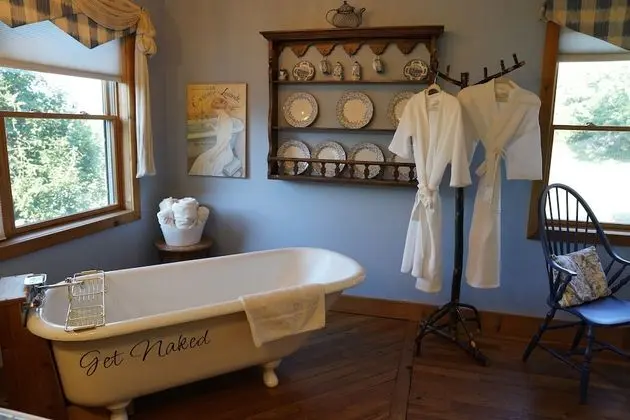 Standard Oda, 1 En Büyük (King) Boy Yatak (Blue and White Room)