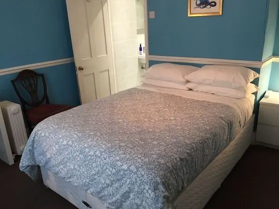 Tek Büyük Yataklı Oda, Banyolu/Duşlu, Zemin Kat