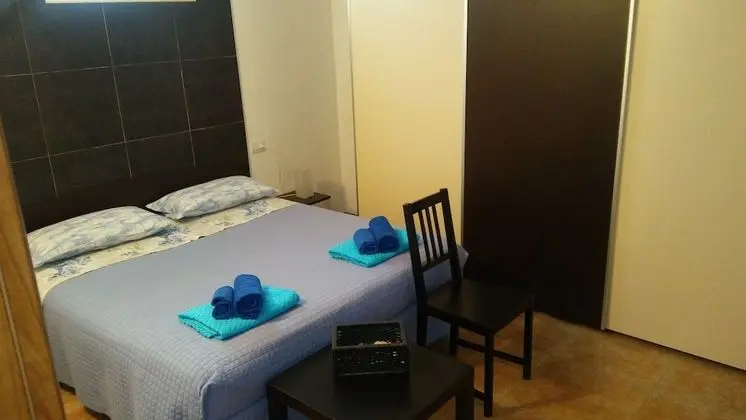 Tek Büyük Yataklı Oda, Ortak Banyo