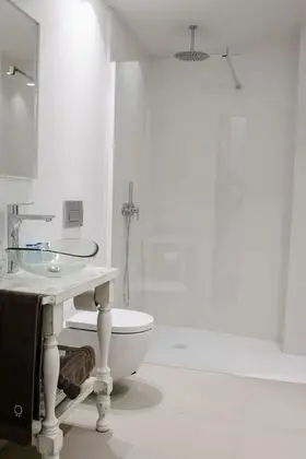 Standard Oda, Sigara İçilmez, Balkon (iglesia)