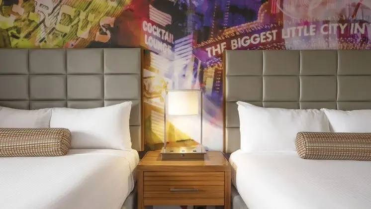 LUXURY PREMIUM ROOM 2 QUEEN NON-SMOKING