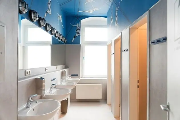 Economy Shared Dormitory, Mixed Dorm, Shared Bathroom, City View (for 10 people)