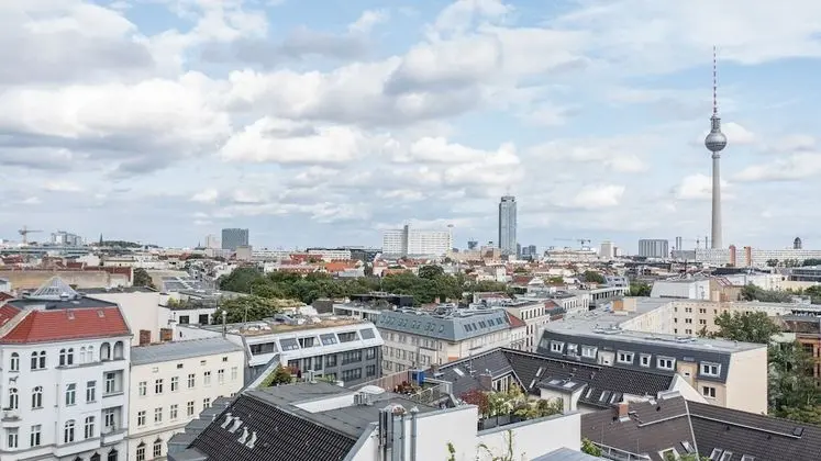 Economy Shared Dormitory, Mixed Dorm, Shared Bathroom, City View (for 10 people)