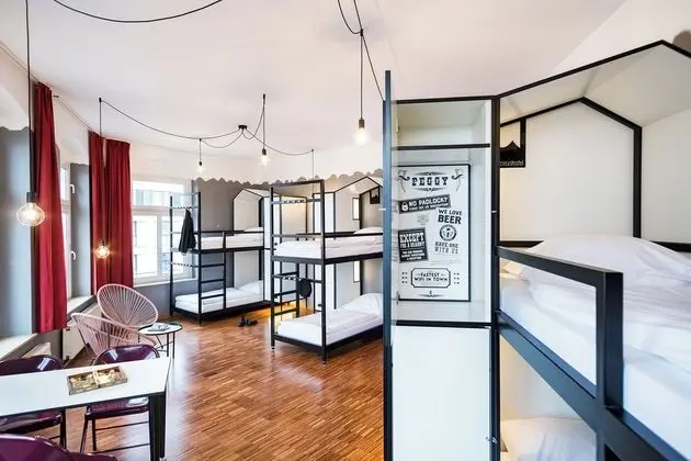 Economy Shared Dormitory, Mixed Dorm, Shared Bathroom, City View (for 10 people)