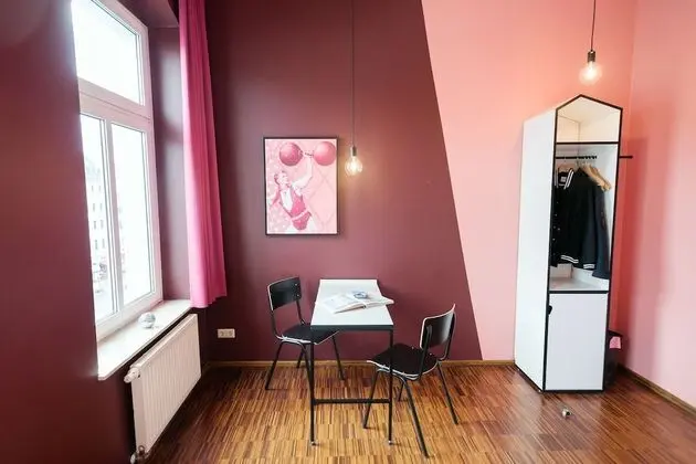Economy Tek Büyük Yataklı Oda, Ortak Banyo