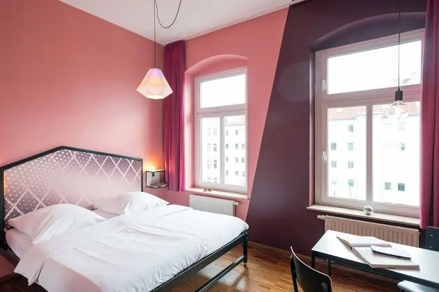 Economy Tek Büyük Yataklı Oda, Ortak Banyo