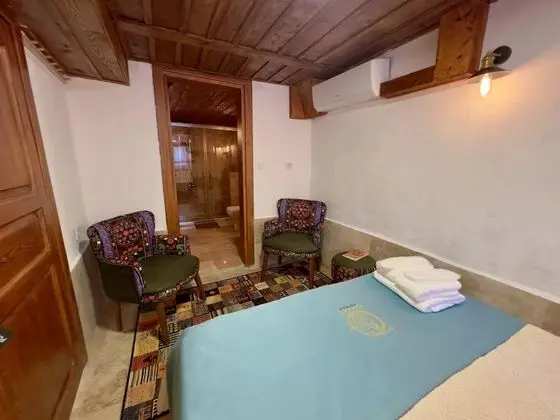 Ekonomik Oda,    , Giriş Katı