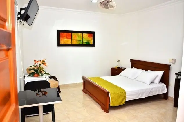 Standard Oda, 1 Büyük (Queen) Boy Yatak, Sigara İçilmez