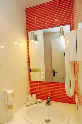 Tek Büyük Yataklı Oda (Motel)