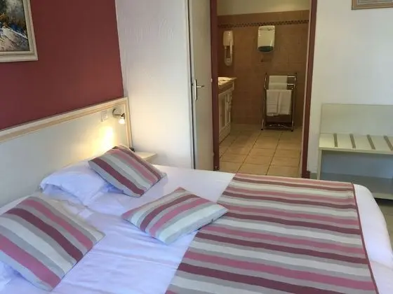 Comfort Tek Büyük Yataklı Oda, Teras (Garden View)