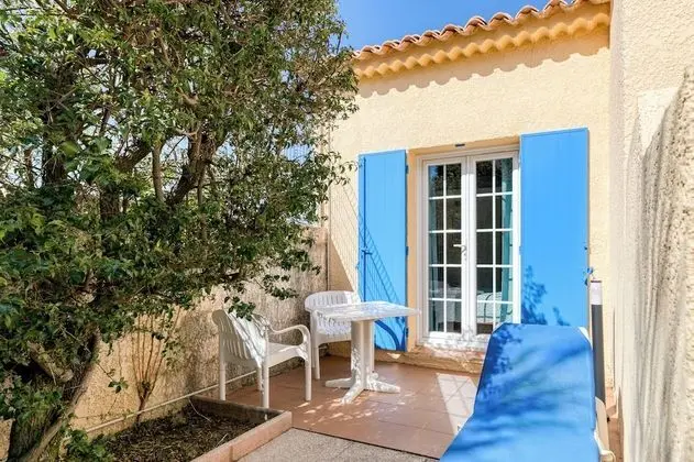 Standard Tek Büyük Yataklı Oda, Teras (Garden View)