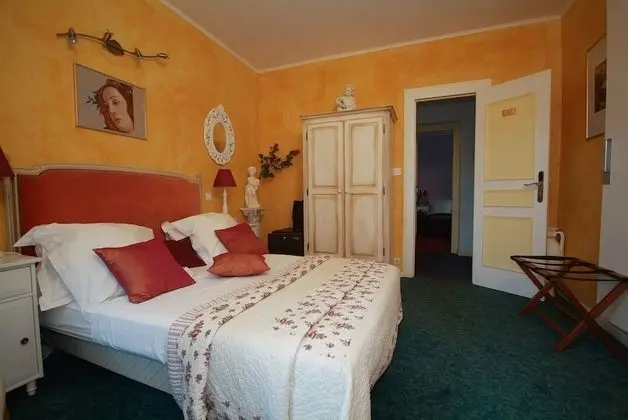 Comfort Tek Büyük Yataklı Oda