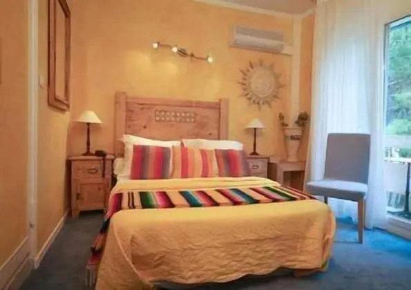 Comfort Tek Büyük Yataklı Oda