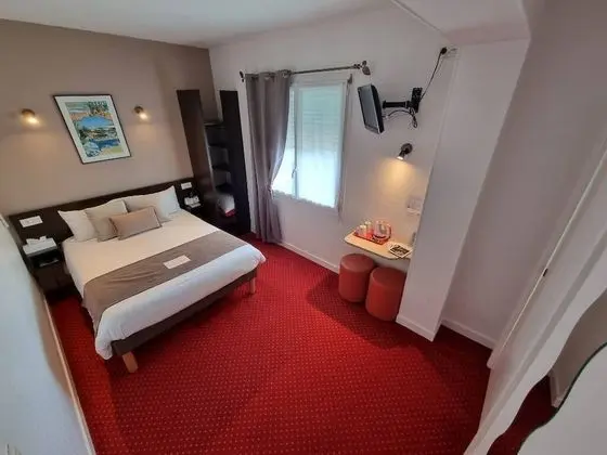 Classic Tek Büyük Yataklı Oda