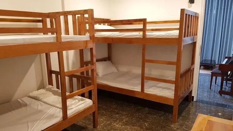 Basic Ortak Ranzalı Oda, Birden Çok Yatak