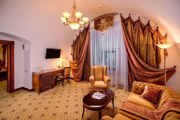 Luxury Tek Büyük Yataklı Oda