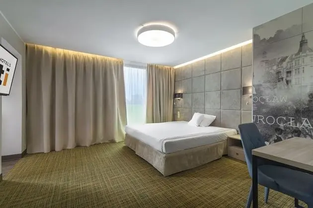 Tek Büyük Yataklı Oda