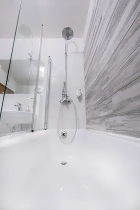 Comfort Tek Büyük Yataklı Oda, Özel Banyo