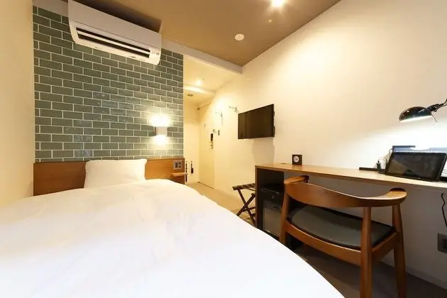 Deluxe Tek Kişilik Oda, Sigara İçilebilir