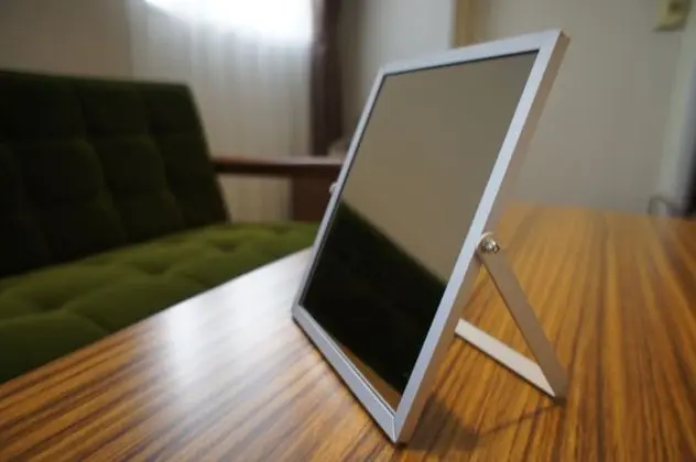 Deluxe Tek Kişilik Oda, Sigara İçilebilir