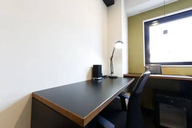 Tek Kişilik Oda, Sigara İçilebilir