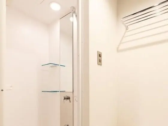 Tek Kişilik Oda, Sigara İçilebilir