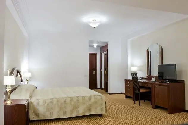 Deluxe Tek Büyük Yataklı Oda (Matrimonial)
