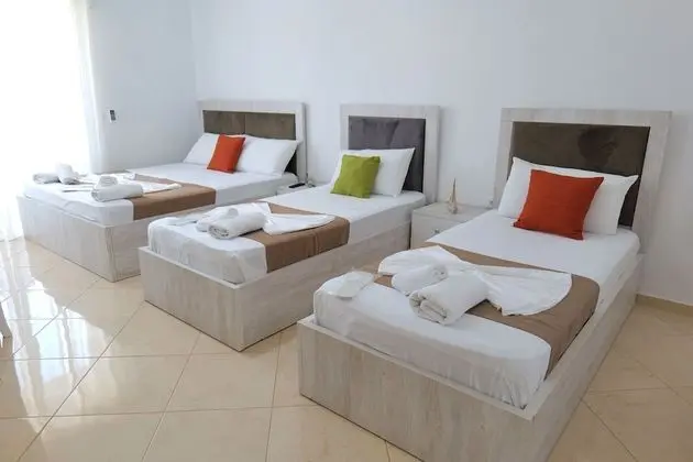 Üç Kişilik Oda, Balkon