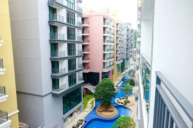 Deluxe Balcony Pool View