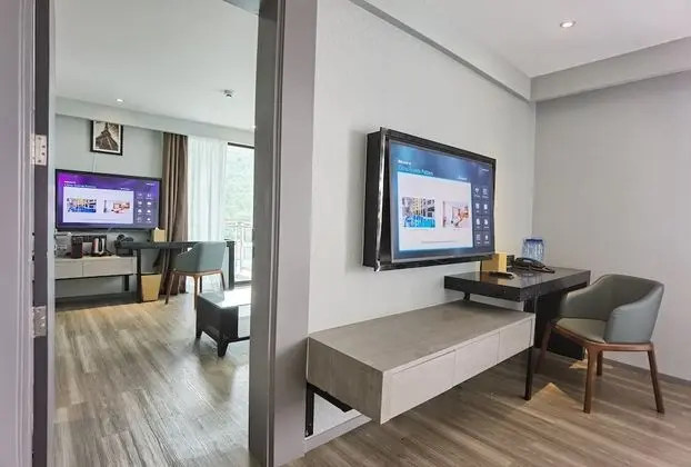 Executive Suite