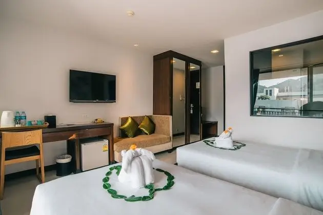 Deluxe İki Ayrı Yataklı Oda, Balkon, Havuz Manzaralı