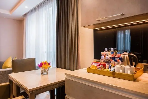 One Bedroom Premier Suite