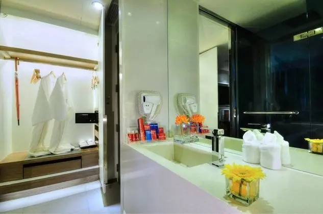 Executive Triple Room with Bathtub