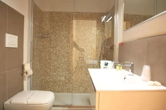 Comfort Dört Kişilik Oda