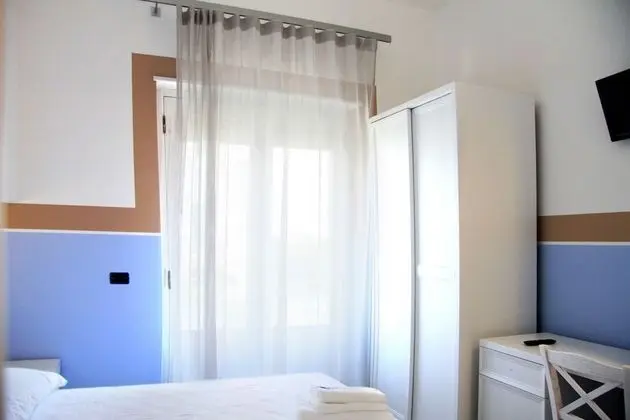 Tek Büyük Yataklı Oda, Balkon