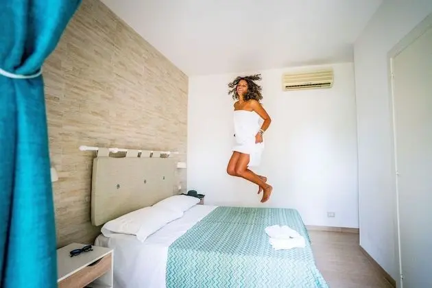 Economy Büyük Yataklı Tek Kişilik Oda, Bahçe Manzaralı