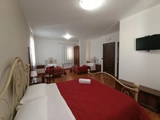 Deluxe Dört Kişilik Oda