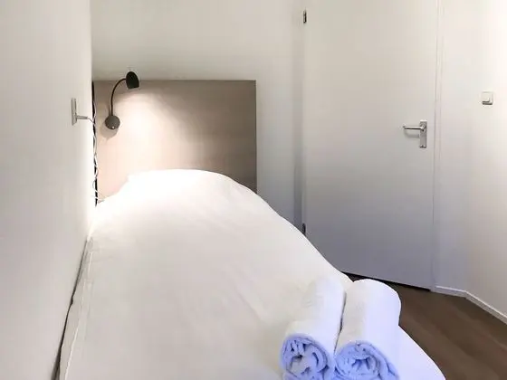 Ev