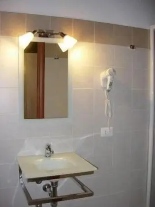 Standard Büyük Yataklı Tek Kişilik Oda, Özel Banyo