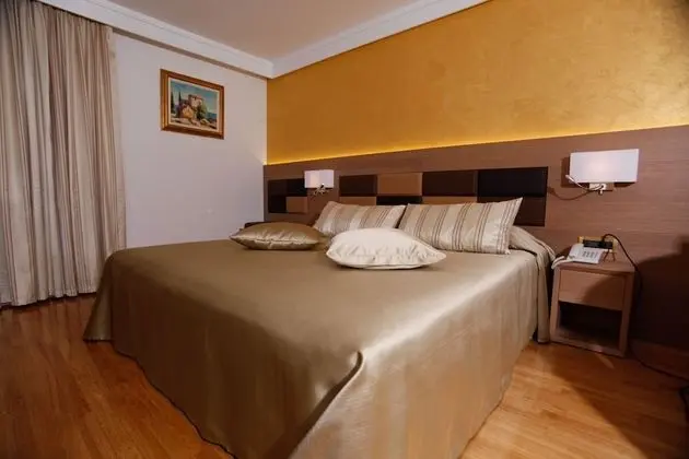 Tek Büyük Yataklı Oda (Small)