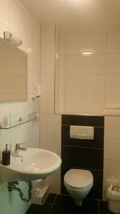 Tek Büyük Yataklı Oda, Özel Banyo