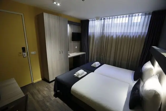 Oda (Basement Room, 2 Twin Beds)