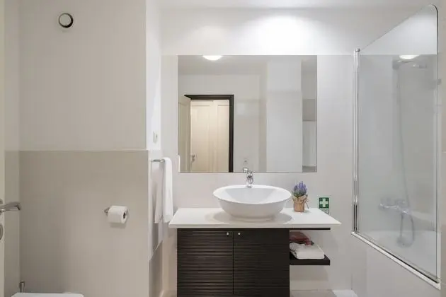 Basic Apart Daire, Birden Çok Yatak, Deniz Manzaralı