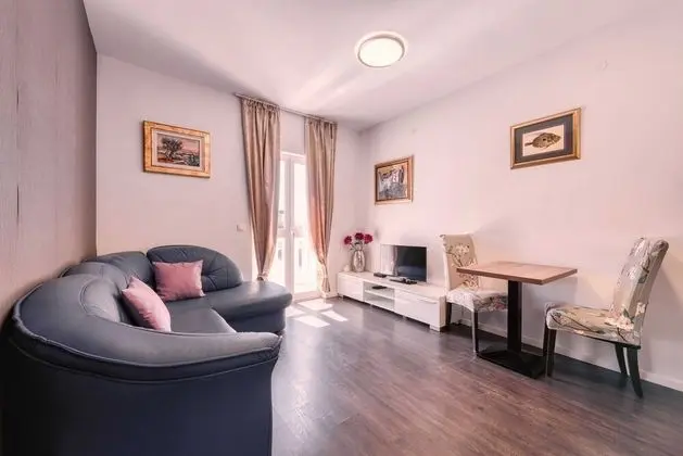 Apart Daire (City Apartments Lani - One Bedroom Ap)