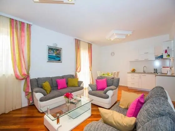 Apart Daire (City Apartments Lani - Two Bedroom Ap)